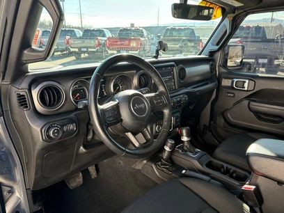 Used 2021 Jeep Gladiator Sport