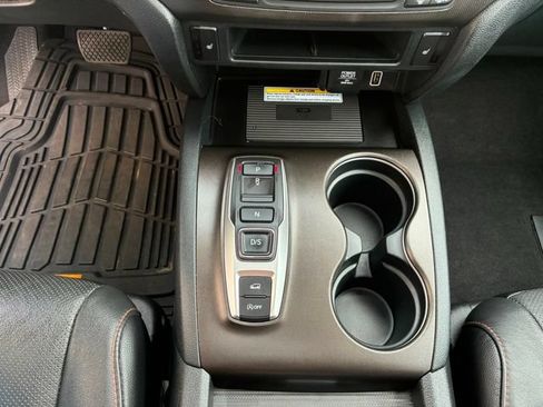 Used 2023 Honda Passport TrailSport image 29