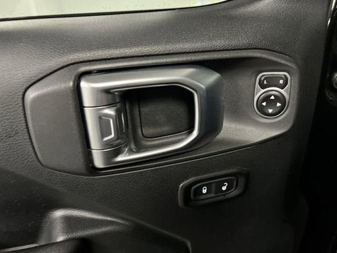 Used 2018 Jeep Wrangler Unlimited Sport AWD/4WD image 22