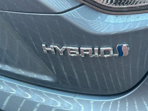 Used 2022 Toyota Corolla LE image 6