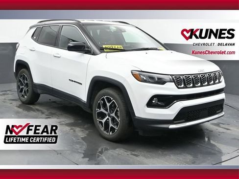 Used 2025 Jeep Compass Limited image 1