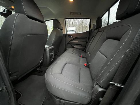 Used 2017 Chevrolet Colorado LT w/ LT Convenience Package image 10