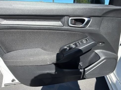 Used 2024 Honda Civic Sport image 18