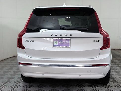 Used 2023 Volvo XC90 B6 Plus AWD/4WD image 5