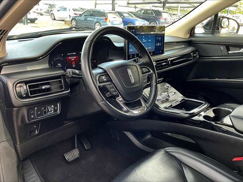 Used 2021 Lincoln Nautilus AWD w/ Equipment Group 101A image 17