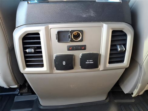 Used 2018 Ford F150 Lariat w/ Equipment Group 502A Luxury image 13