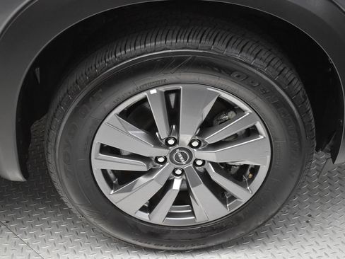 Certified 2025 Nissan Pathfinder SV FWD image 34