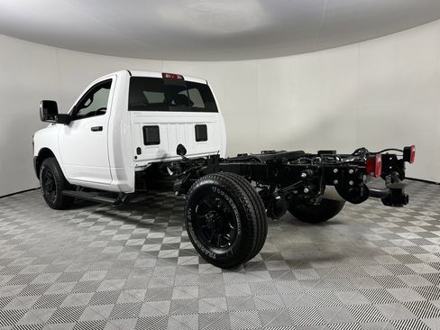 Used 2025 RAM 3500 Tradesman image 8