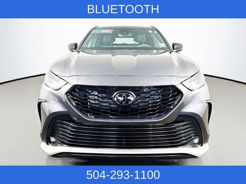 Used 2024 Toyota Highlander Limited image 2