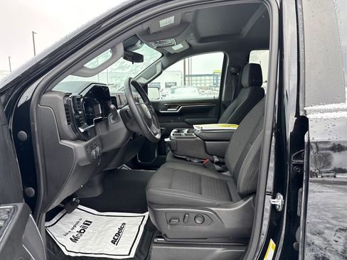 Used 2023 Chevrolet Silverado 1500 LT image 9