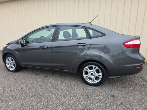 Used 2015 Ford Fiesta SE FWD image 8