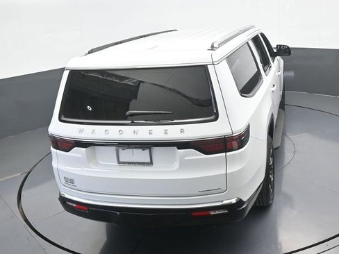 Used 2023 Jeep Wagoneer L Series III w/ Preferred Equipment Group image 55