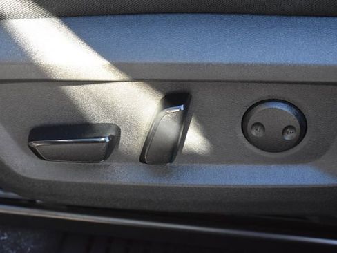 Used 2023 Nissan Rogue SV image 23