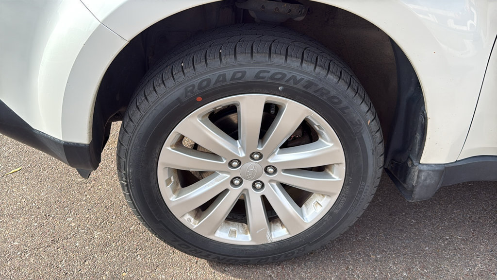 Used 2013 Subaru Forester 2.5X Premium AWD/4WD image 10
