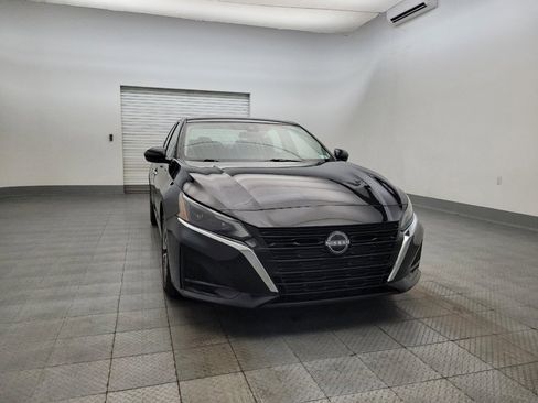 Used 2023 Nissan Altima 2.5 SV image 14