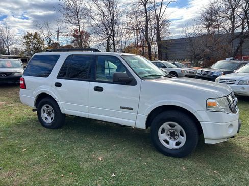 Used 2008 Ford Expedition XLT image 3