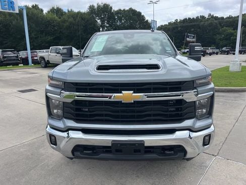 Used 2025 Chevrolet Silverado 2500 LT w/ Convenience Package AWD/4WD image 13