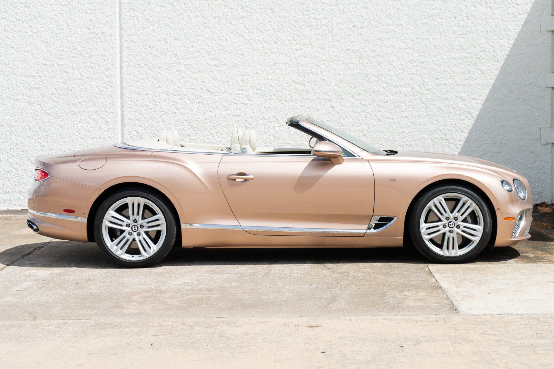 Used 2022 Bentley Continental GT AWD/4WD image 14