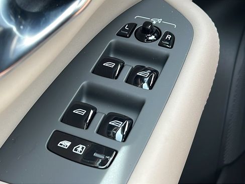 New 2026 Volvo XC90 B5 Core AWD/4WD image 20
