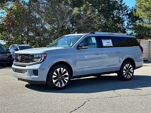 New 2025 Ford Expedition Max Platinum w/ Platinum Ultimate Package image 3