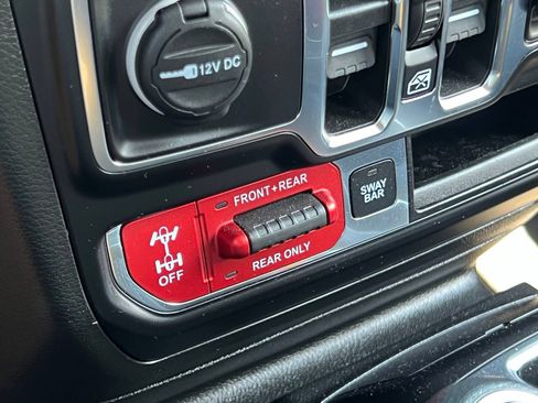 Used 2023 Jeep Wrangler Unlimited Rubicon 4xe AWD/4WD image 33