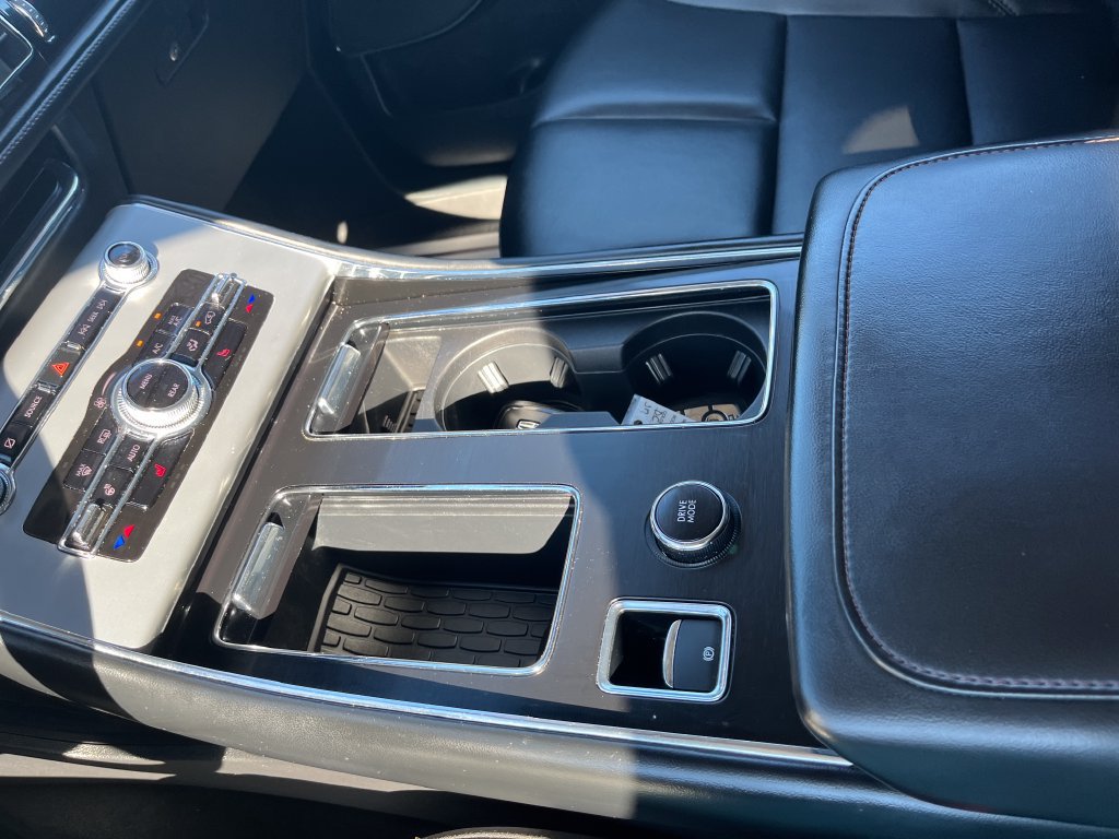 Used 2024 Lincoln Aviator AWD w/ Premium Package image 21