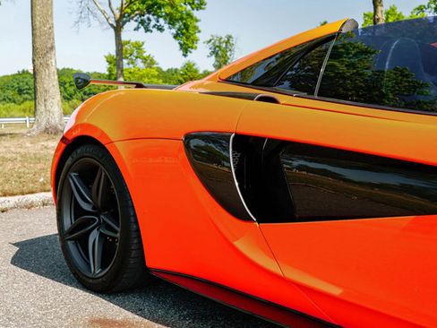 Used 2019 McLaren 570S Spider image 78