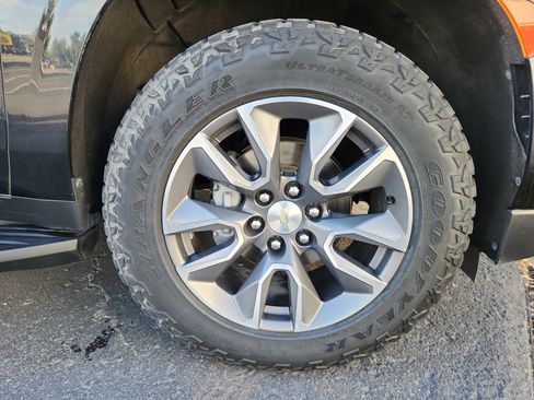 Used 2021 Chevrolet Tahoe LT w/ Luxury Package AWD/4WD image 21