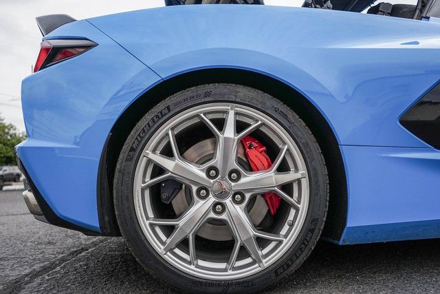 Used 2021 Chevrolet Corvette Stingray Premium Conv w/ Z51 Performance Package RWD image 59