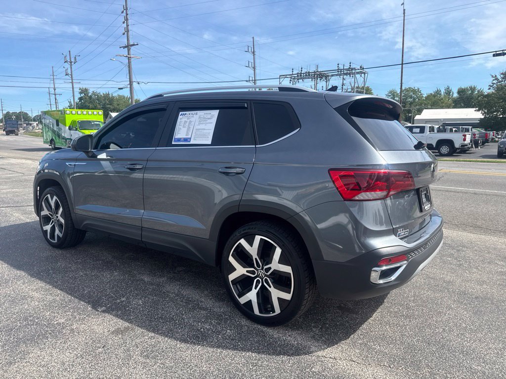 Used 2022 Volkswagen Taos SEL AWD/4WD image 5
