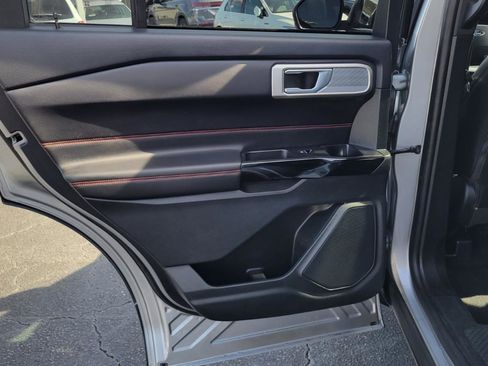 Used 2023 Ford Explorer ST-Line image 32