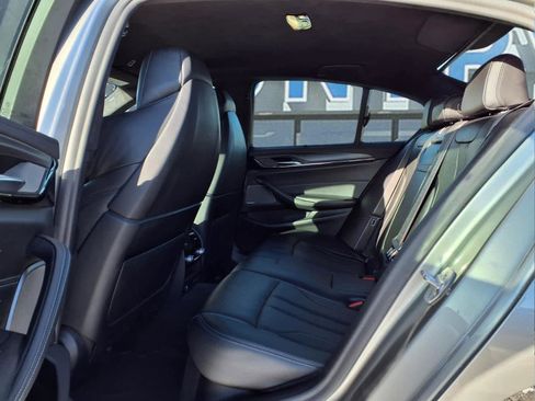 Used 2020 BMW M5 w/ Executive Package image 9