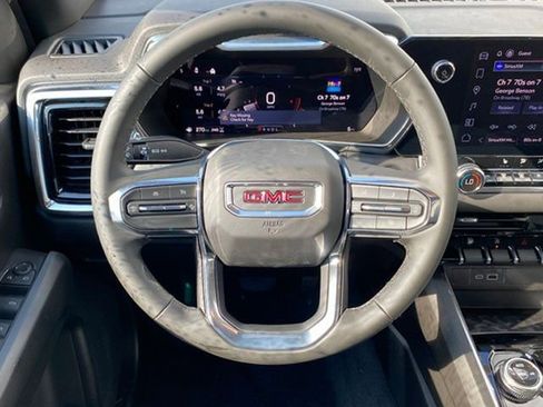 New 2025 GMC Canyon Elevation w/ Convenience Package image 6