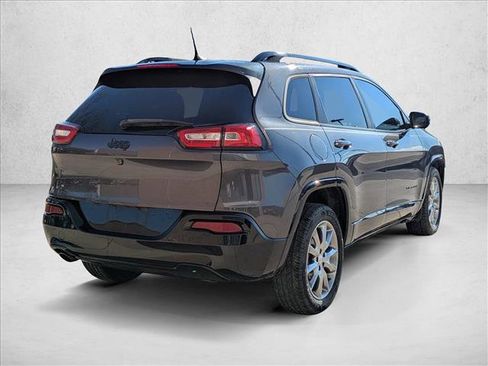 Used 2018 Jeep Cherokee Latitude image 6
