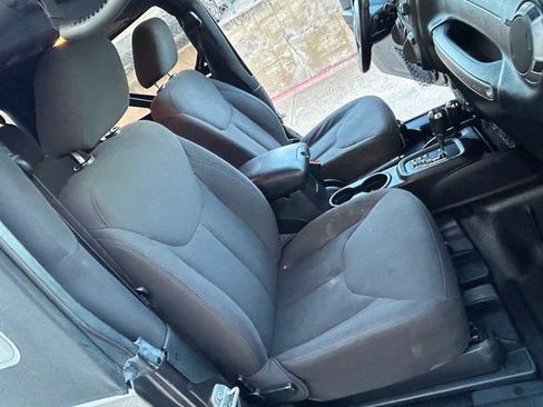 Used 2016 Jeep Wrangler Sport image 10