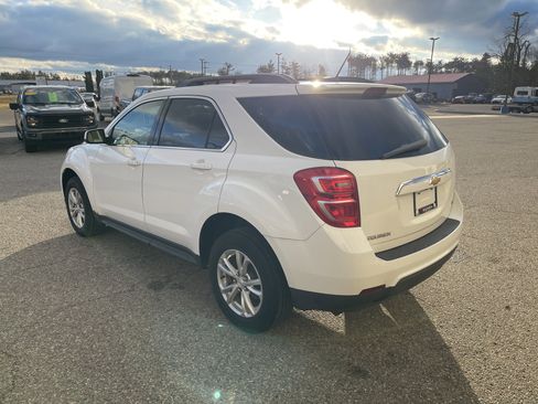 Used 2017 Chevrolet Equinox LT w/ Convenience Package image 6