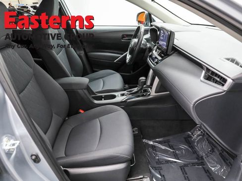 Used 2023 Toyota Corolla Cross LE image 23