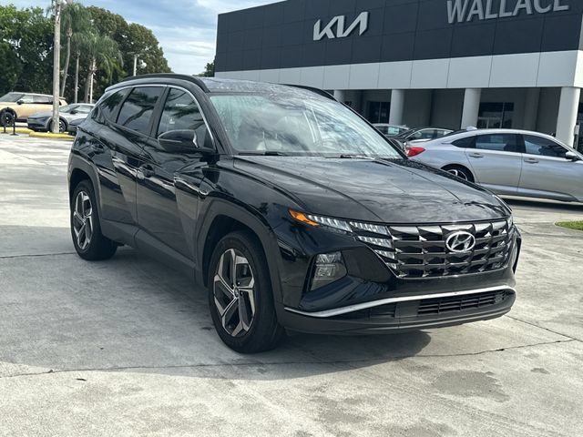 Used 2023 Hyundai Tucson SEL w/ Convenience Package AWD/4WD image 4