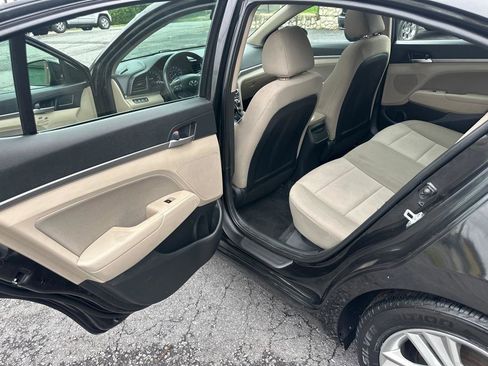 Used 2020 Hyundai Elantra Value Edition image 16