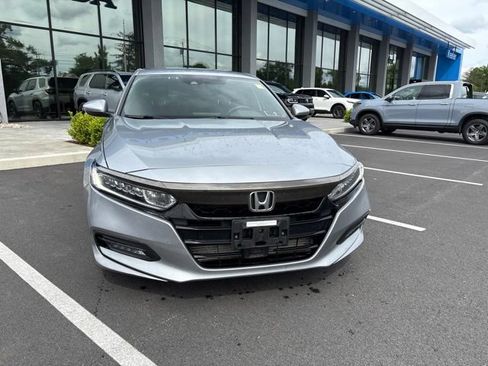 Used 2018 Honda Accord Sport image 3
