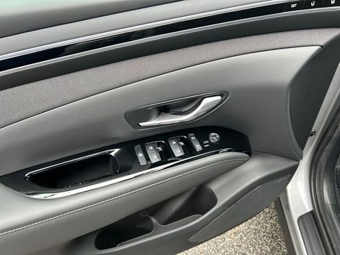 Used 2024 Hyundai Tucson Limited image 17