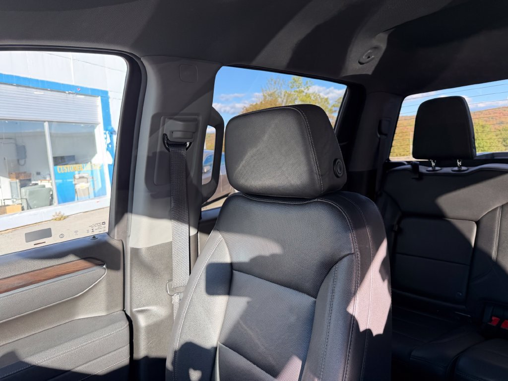Used 2025 GMC Sierra 1500 SLT AWD/4WD image 21