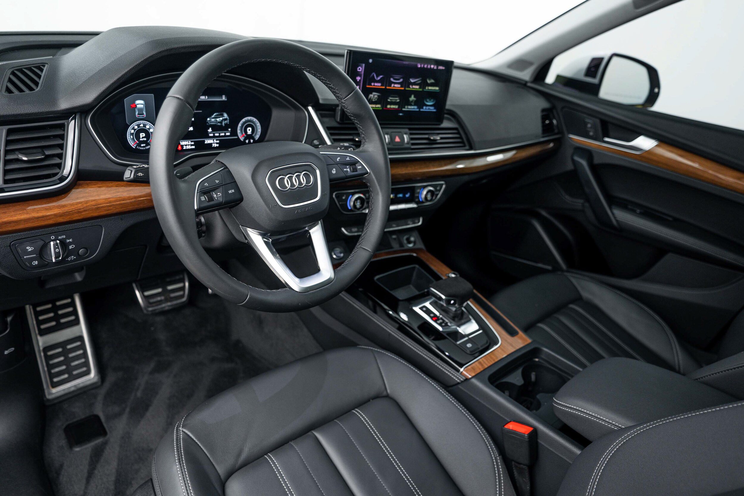 Certified 2023 Audi Q5 2.0T Premium Plus AWD/4WD image 8