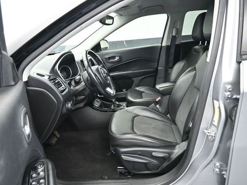 Used 2019 Jeep Compass Altitude image 36