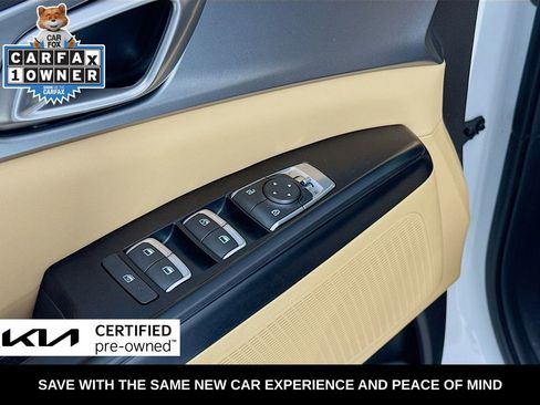 Used 2024 Kia Carnival LX FWD image 20