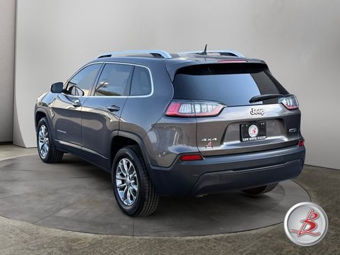 Used 2019 Jeep Cherokee Latitude Plus AWD/4WD image 5