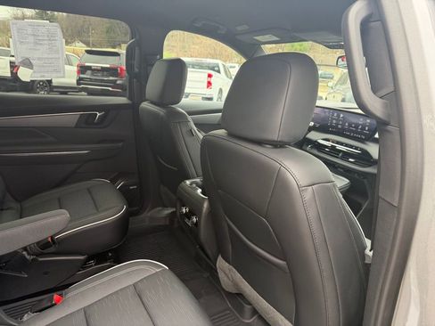 Used 2025 Buick Enclave Sport Touring w/ LPO, All-Weather Package image 20