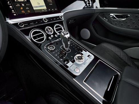 Used 2024 Bentley Continental GT S image 47