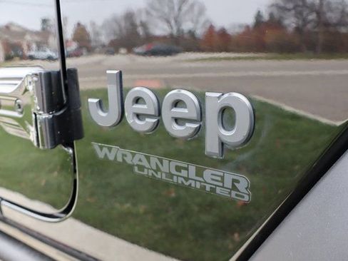 Used 2022 Jeep Wrangler Unlimited Willys image 6