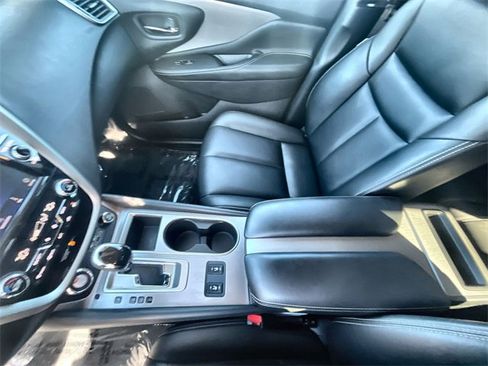 Used 2023 Nissan Murano SV w/ SV Midnight Edition Package image 20